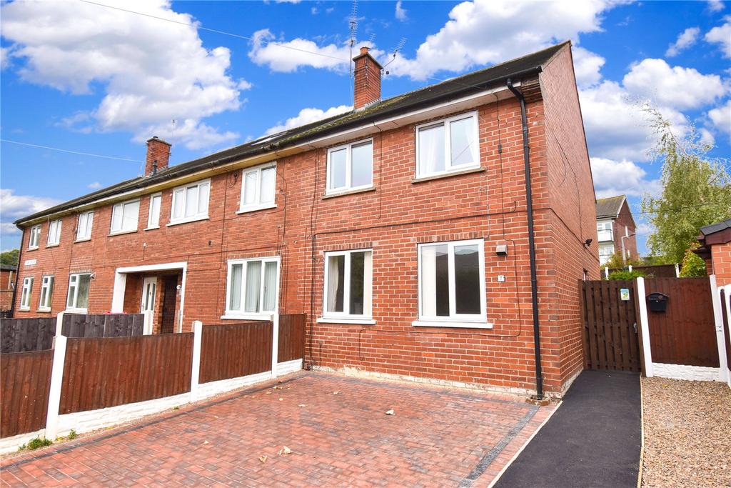 Stubbs Crescent, Kimberworth Park, Rotherham, S61 3 bed end of terrace