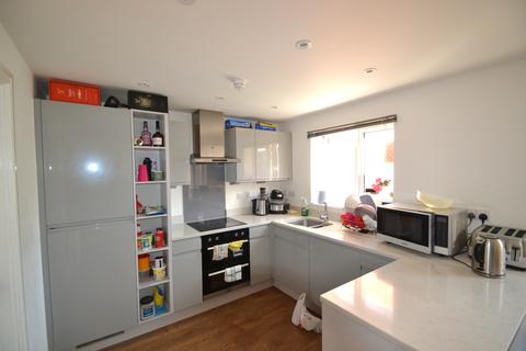 undefined, Horley RH6