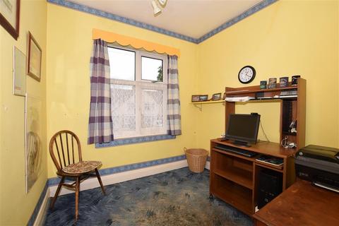 60 The Chase, Wallington, SM6 8LY