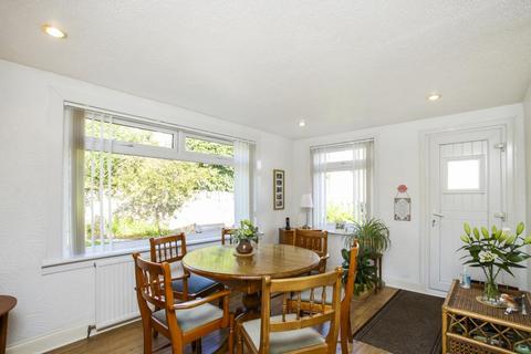3 Abercorn Grove, Edinburgh, EH8 7HS