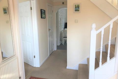 58 Foxleys, Carpenders Park, Watford, WD19 5DE