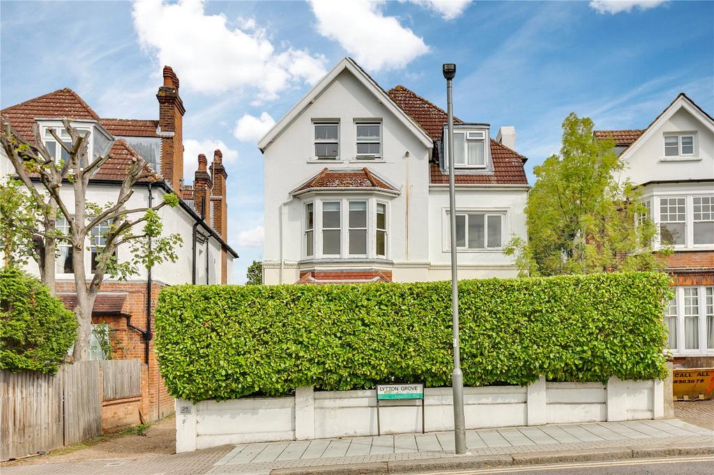Lytton Grove, Putney, London 1 bed flat £1,250 pcm (£288 pw)