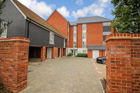 Flat 1, Murston House, 19 Farleigh Gardens, Wouldham, Rochester, ME1 3FW