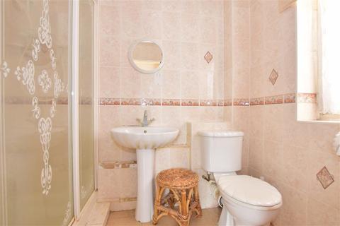 20 Weald Hall Lane, Thornwood, Epping, CM16 6NB