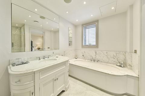Flat 16, 1 Wycombe Square, London, W8 7JF