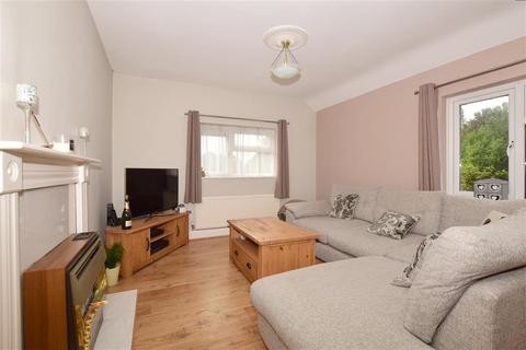 39 Fryston Avenue, Coulsdon, CR5 2PT