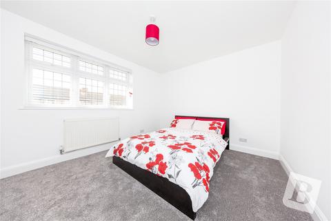 10 Royston Road, Romford, RM3 0SR