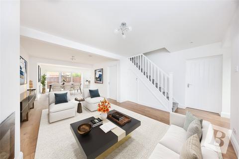 10 Royston Road, Romford, RM3 0SR