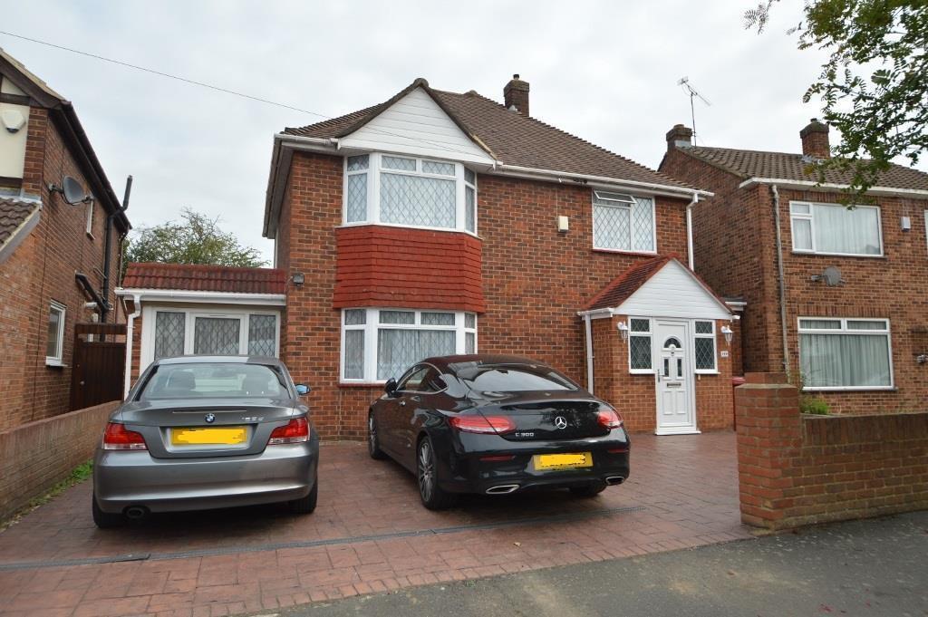 Marlborough Road, Langley, SL3 5 bed detached house £925,000