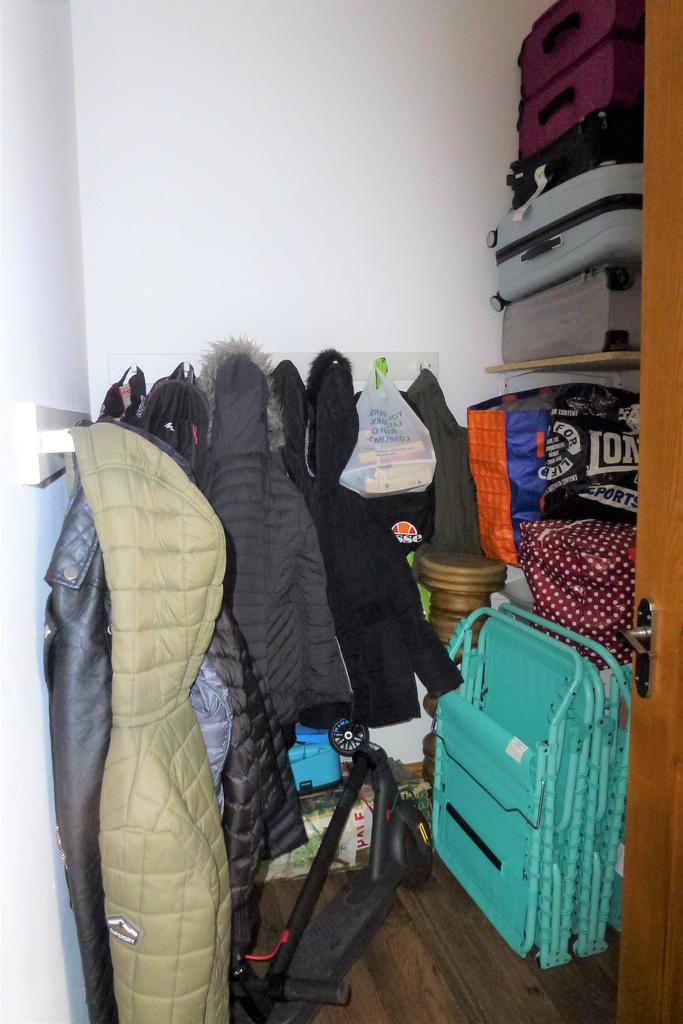 Store / Study