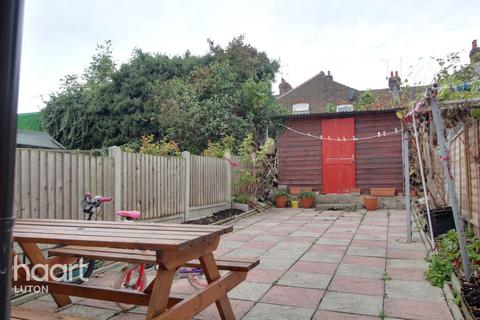 64 Malvern Road, Luton, LU1 1LQ