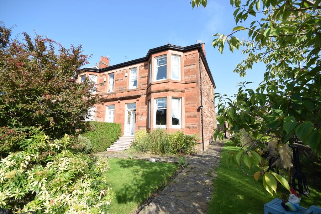 Deanwood Avenue, Netherlee, Glasgow... 4 bed end of terrace house £