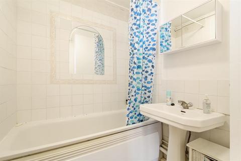 36 Windley Close, London, SE23 3YQ