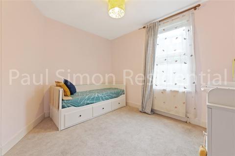 22 Thorpe Road, London, N15 6NR