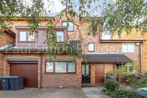 26 Finsbury Park Avenue, London, N4 1DQ