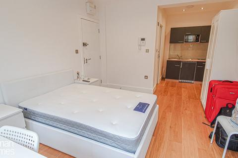 undefined, Watford Way, Hendon
