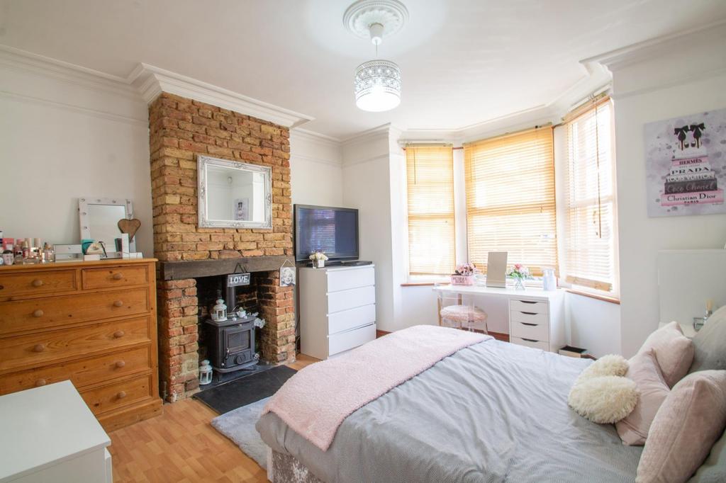 Dining Room/Bedroom