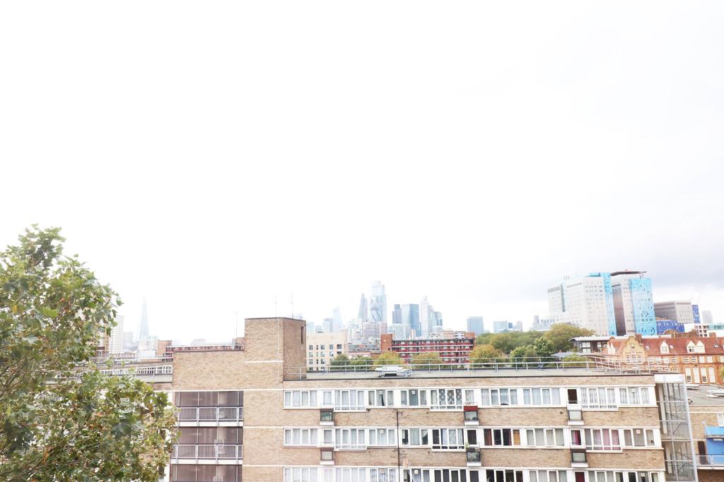 Harriott House, Jamaica Street, Stepney Green, London E1 1 bed in a
