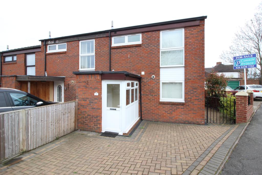 Dorking Close, Worcester Park KT4 3 bed end of terrace house £435,000
