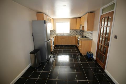 2 Dorking Close, Worcester Park, KT4 8NN