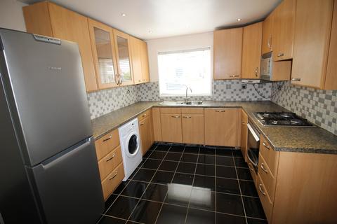 2 Dorking Close, Worcester Park, KT4 8NN