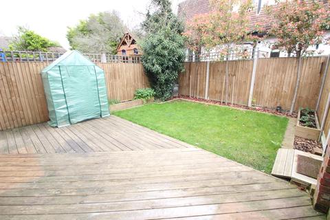 2 Dorking Close, Worcester Park, KT4 8NN