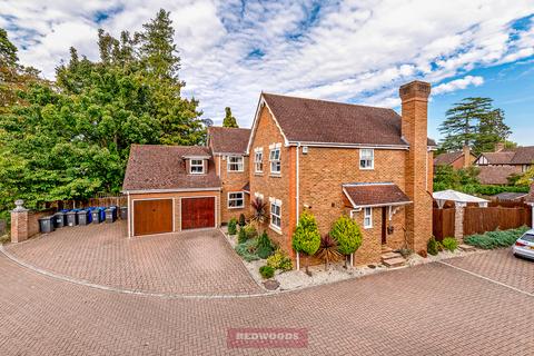 29 Burfield Road, Old Windsor, Windsor, SL4 2RB