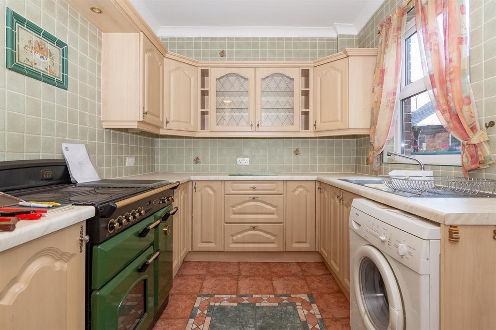 Villa Real Road, Consett, DH8 6BL 3 bed terraced house £110,000
