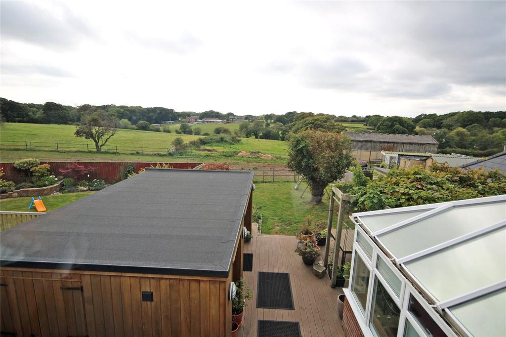 Lavender Road, Hordle, Lymington, Hampshire, SO41 4 bed bungalow £559,950
