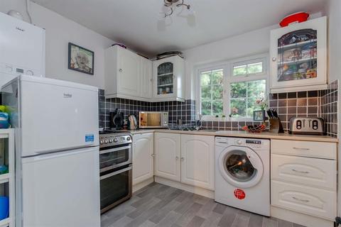 5b Milner Road, Morden, SM4 6EN