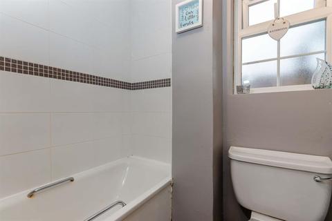 5b Milner Road, Morden, SM4 6EN