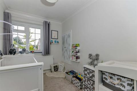 5b Milner Road, Morden, SM4 6EN