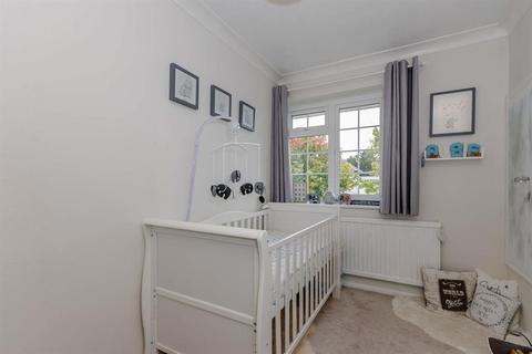 5b Milner Road, Morden, SM4 6EN