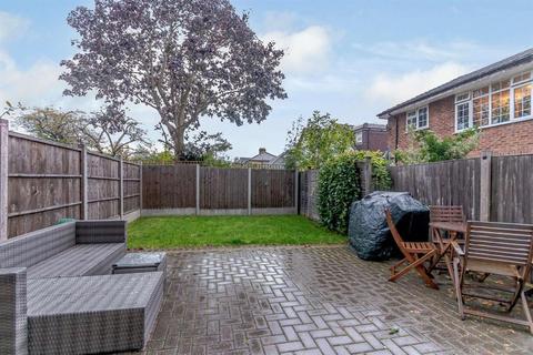5b Milner Road, Morden, SM4 6EN