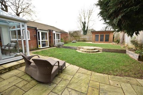 The Acorns Beech Road, Tokers Green, Reading, RG4 9EH