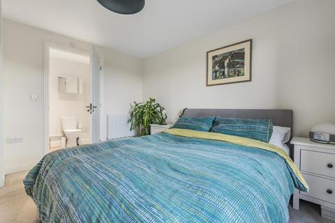 7 Guild Close, Witney, OX28 5DL