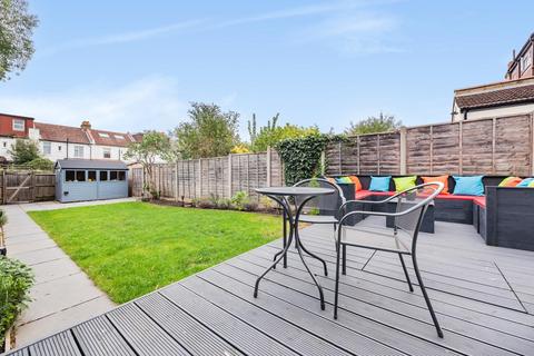 64 Cromwell Road, Beckenham, BR3 4LN