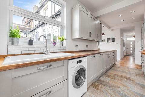 64 Cromwell Road, Beckenham, BR3 4LN