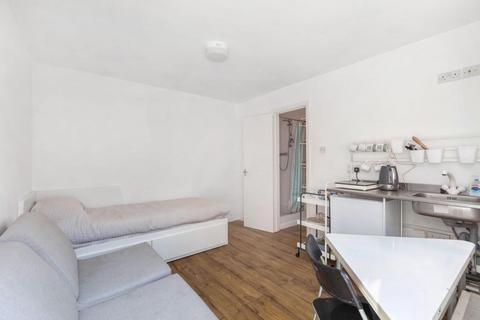 55a Thames Road, Chiswick, London, W4 3PR