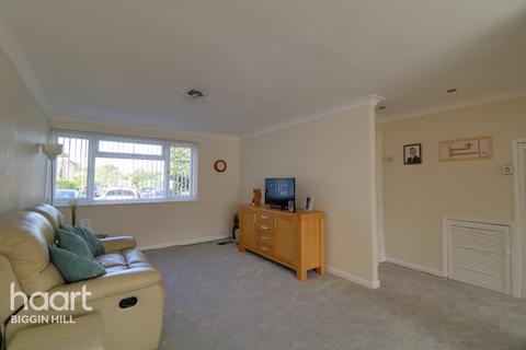32 Lullarook Close, Biggin Hill, Westerham, TN16 3XG
