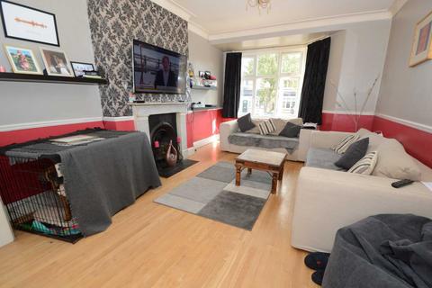 21 Brunswick Grove, London, N11 1HN