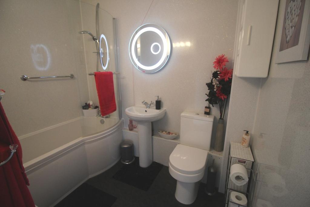 Bathroom / WC