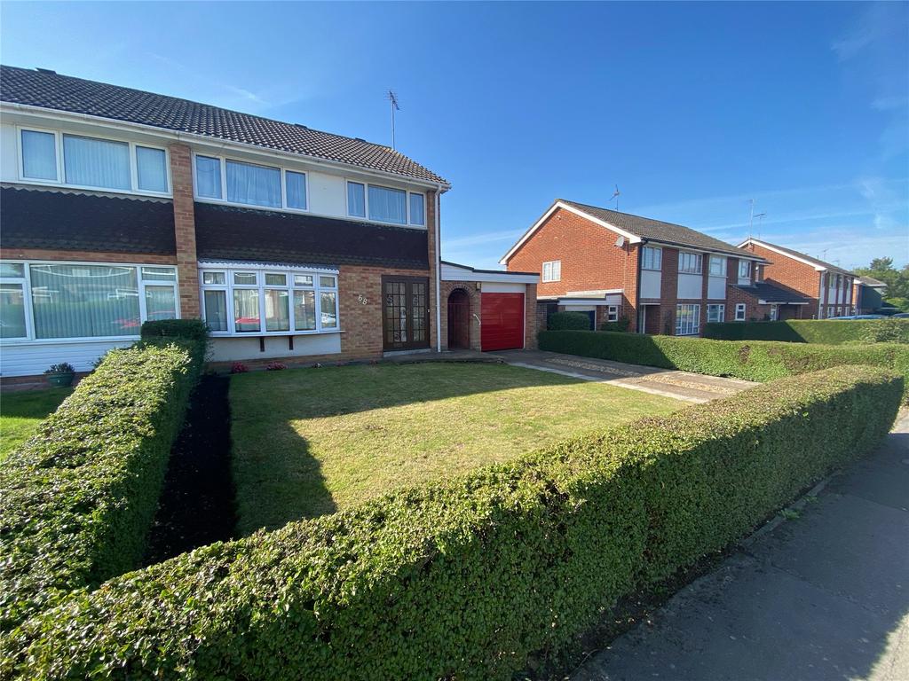 Bean Oak Road, Wokingham, Berkshire, RG40 3 bed semidetached house £400,000