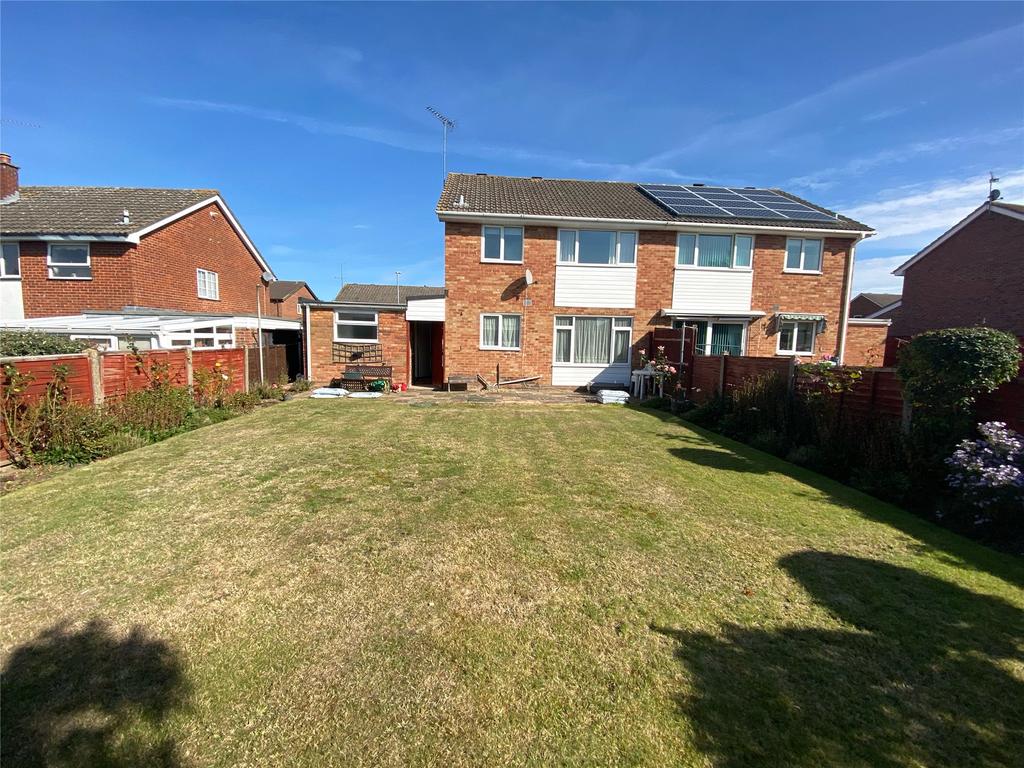 Bean Oak Road, Wokingham, Berkshire, RG40 3 bed semidetached house £400,000