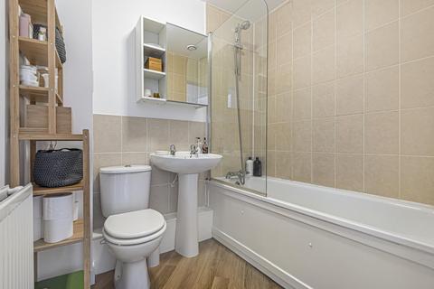 Flat 8, 4 Recovery Street, London, SW17 0DL