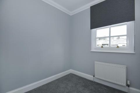 36 Michels Row, Richmond, TW9 2SU