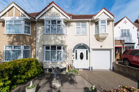 19 Garden Close, Wallington, SM6 8LW