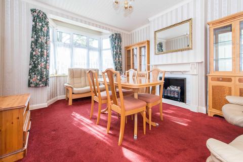 19 Garden Close, Wallington, SM6 8LW