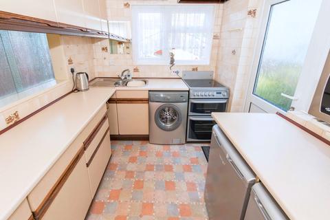 19 Garden Close, Wallington, SM6 8LW