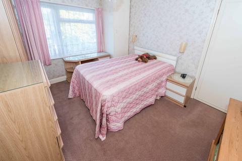 19 Garden Close, Wallington, SM6 8LW